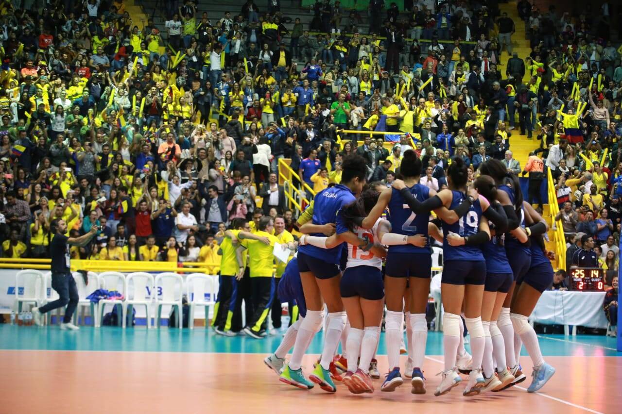 jugadoras celebrando