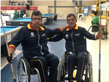 deportistas en silla de ruedas