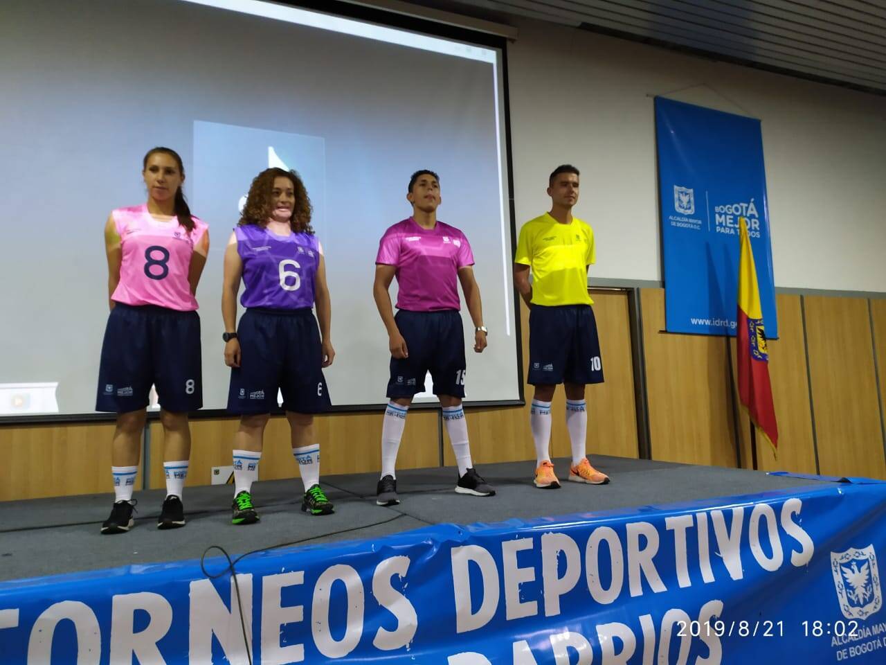 desfile de uniformes