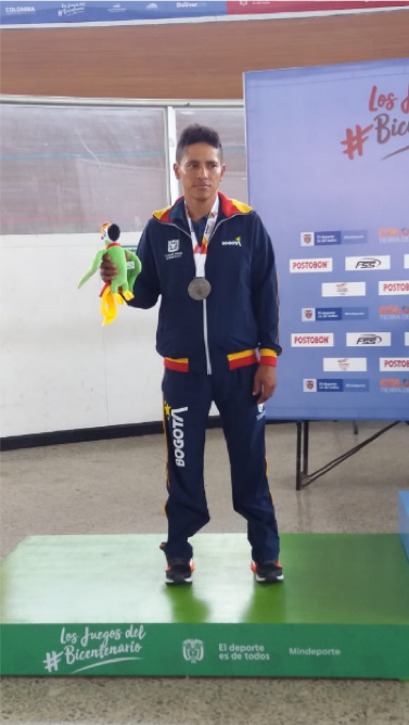 Carmelo Sánchez muy alegre