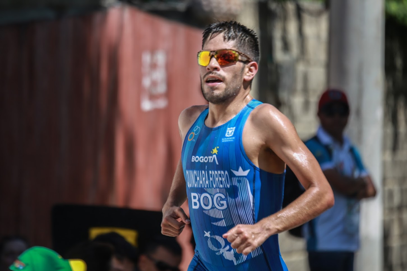 Carlos Quinchará corriendo