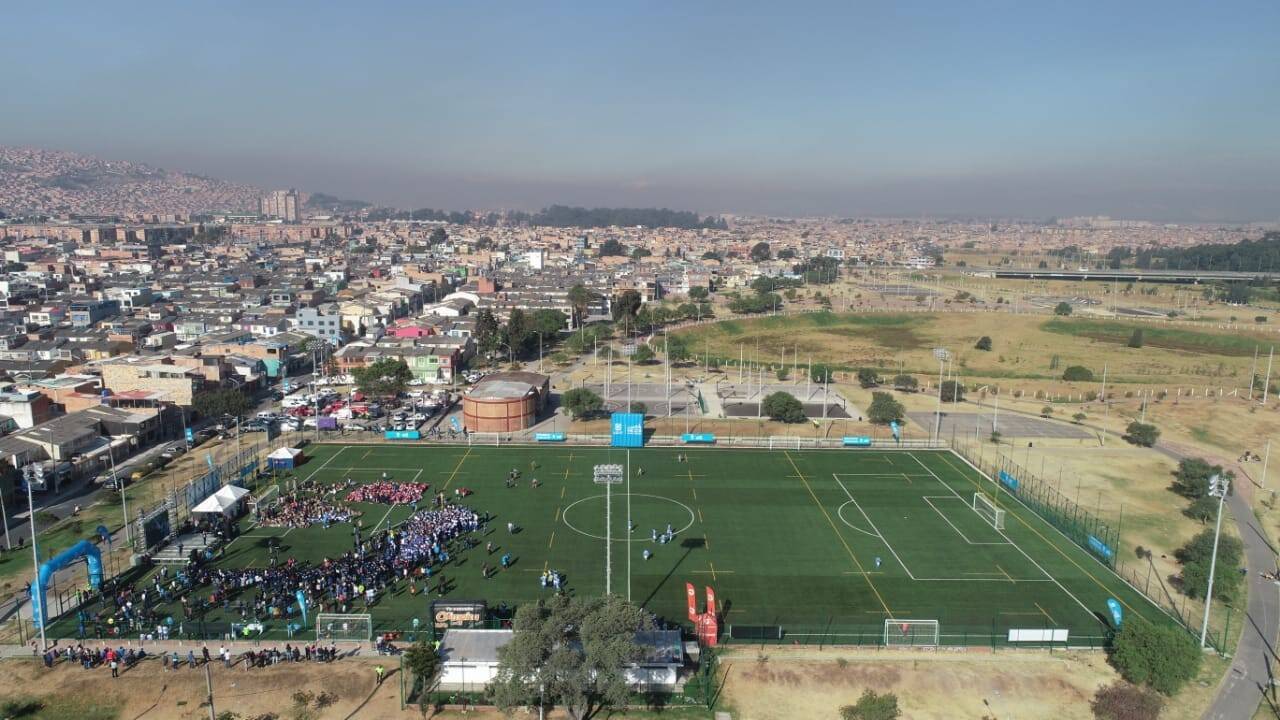 vista aérea de cancha sintética