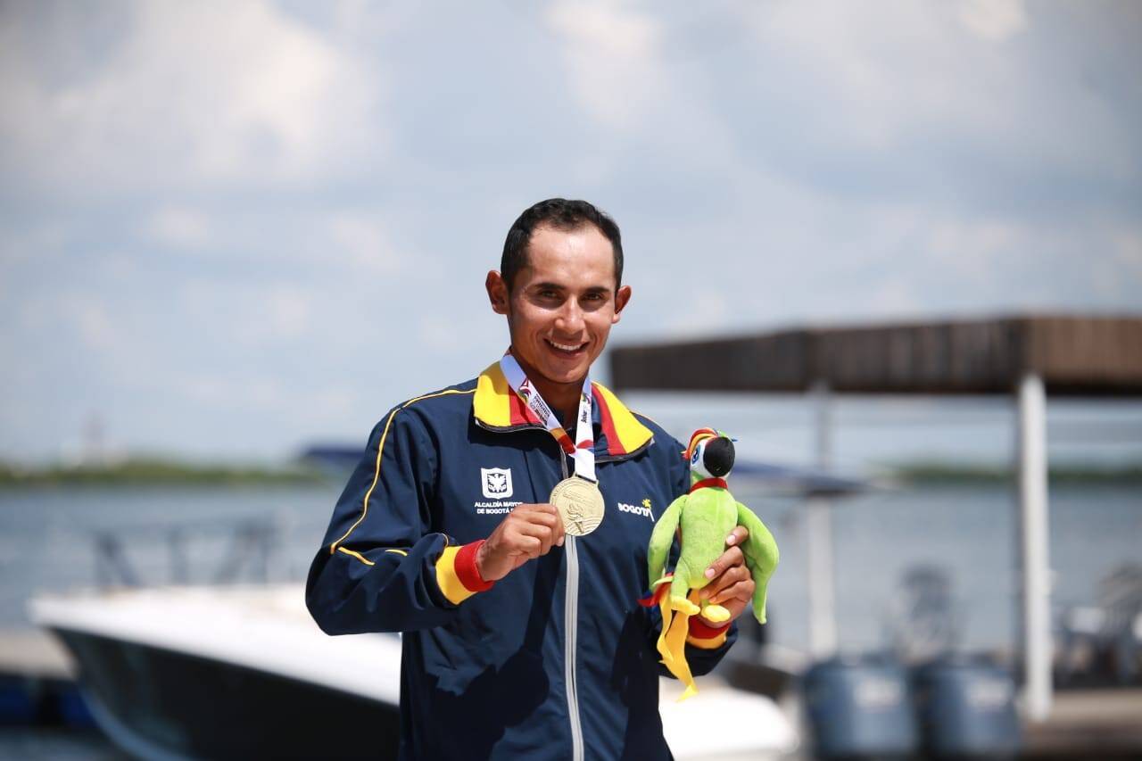 Víctor Barón y su medalla de oro 