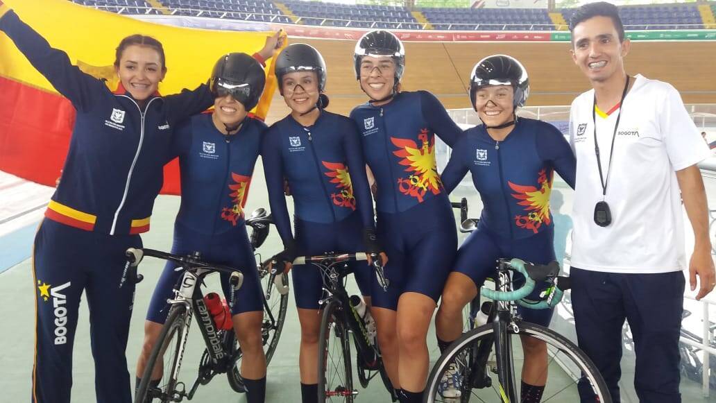 Equipo femenino de persecución