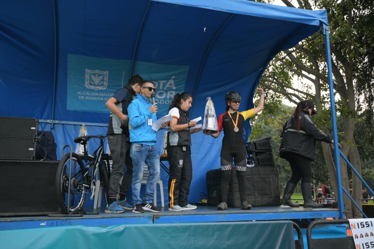deportista celebrando