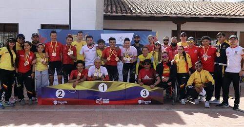 Equipo Bogotá de Paracycling, campeón en el Nacional de Ruta. Foto cortesía Fedeciclismo