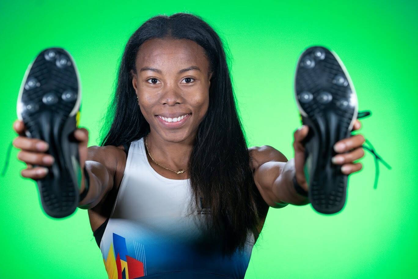 16-Evelis Jazmín Aguilar Torres, (atletismo, 400 mts planos): Una de las experimentadas del grupo, va por sus terceros Juegos Olímpicos, ahora en los 400 metros planos, aunque es difícil, sueña con meterse a la final y ganar un diploma.