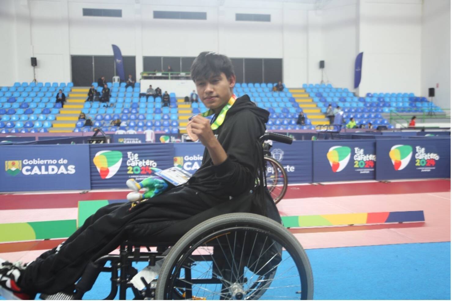 Kevin Escobar, deportista paralímpico de tenis de mesa