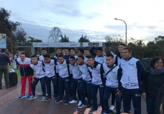 Equipo bogotano representantes de Bogotá en Juegos Intercolegiados