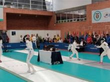 jugadores de esgrima