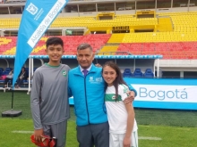 subdirector técnico de Recreación y Deportes del IDRD, José Joaquín Sáenz junto a Juan Ignacio Carrasco y Dana Valentina Lombana,