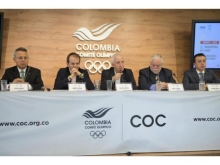 directivos sentados 