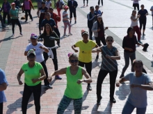Personas en recreovía
