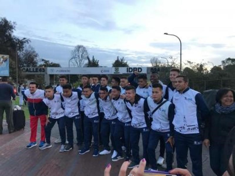 Equipo bogotano representantes de Bogotá en Juegos Intercolegiados