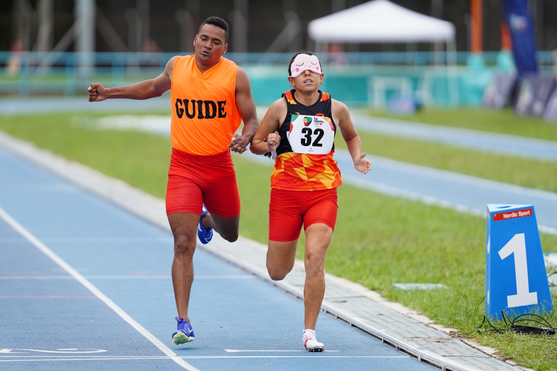 Ionis Salcedo - Medalla de oro en los 400m clase T11/12/13 femenino U21