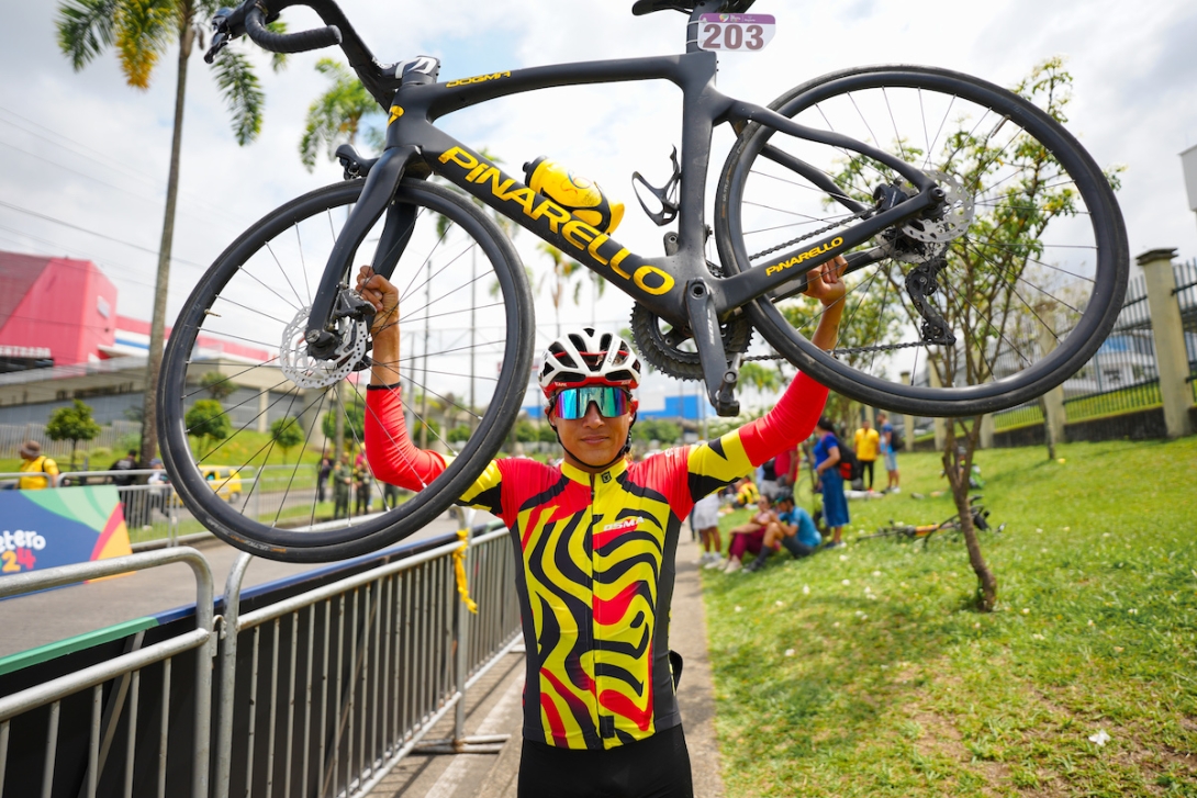 Johan Zea, deportista del Equipo Bogotá de paracycling